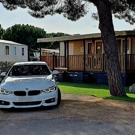 בית נופש Mobil Tahiti *